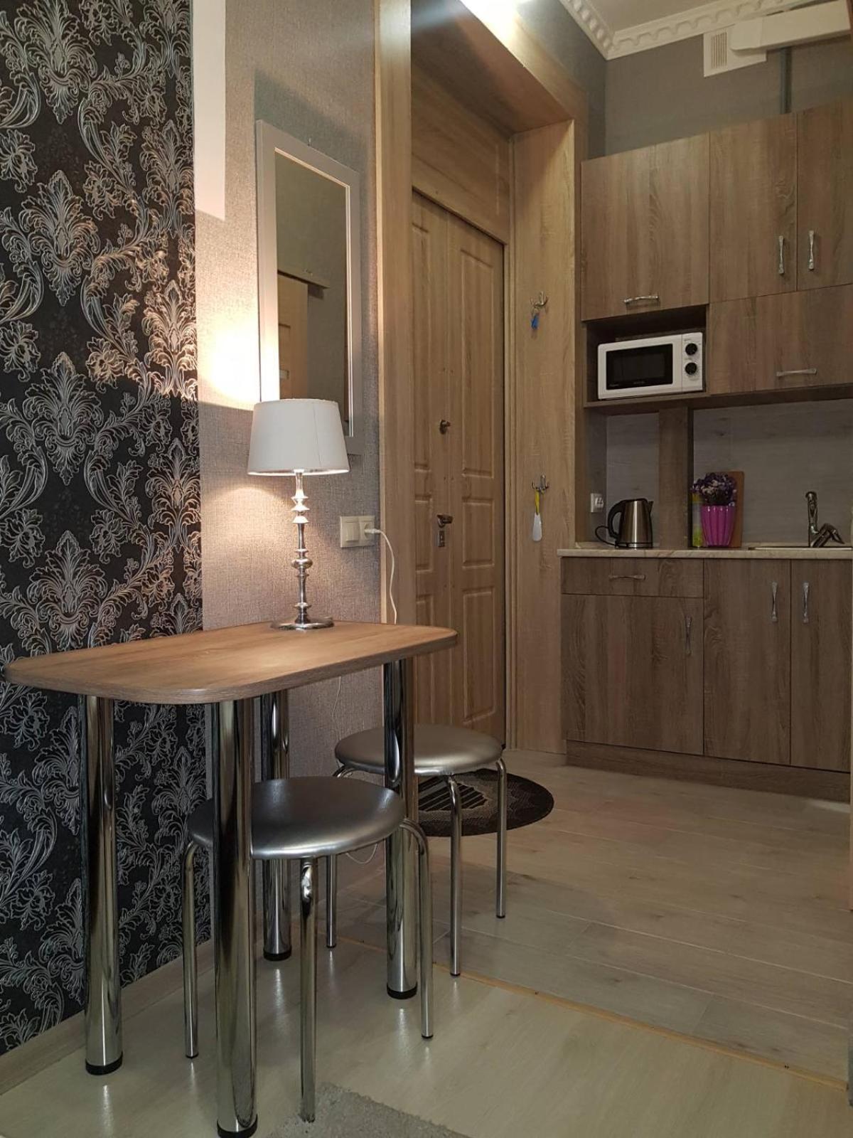 Apartments Near Rynok Square On Staroyevreyska And Fedorova Streets Lviv Chambre photo