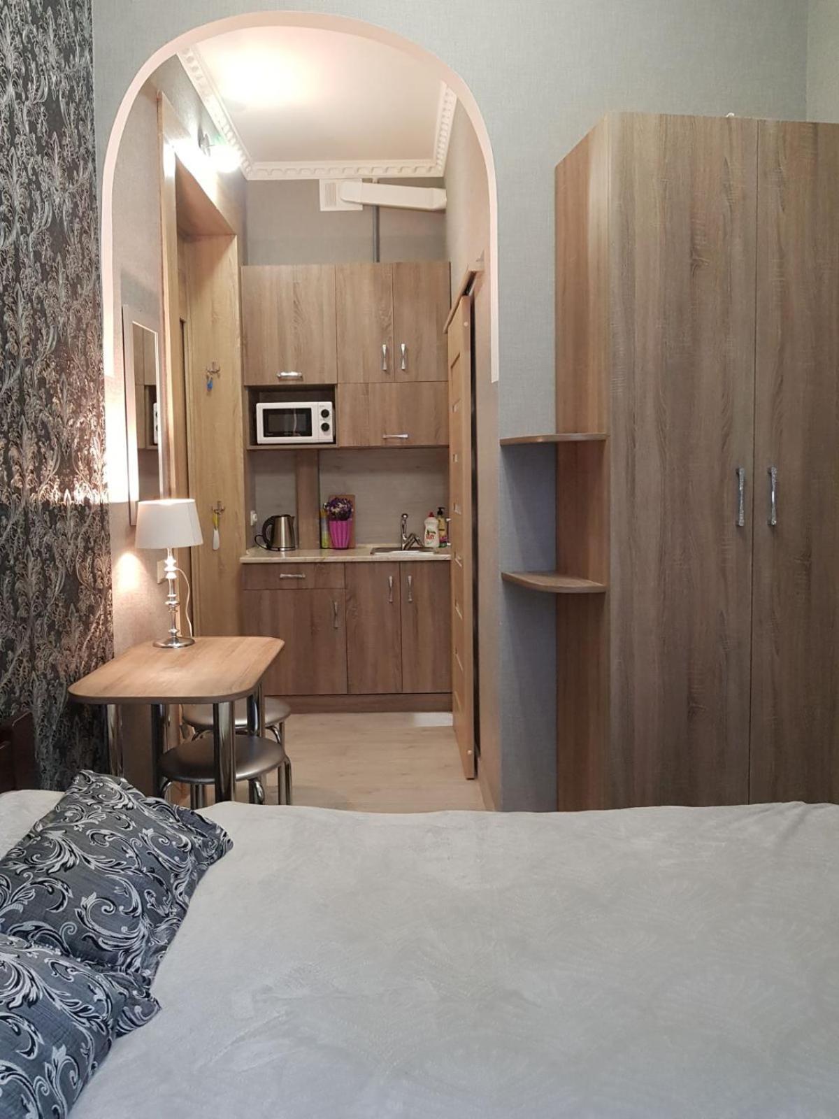 Apartments Near Rynok Square On Staroyevreyska And Fedorova Streets Lviv Chambre photo